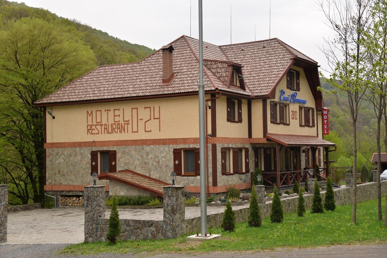 Syni Potoky Motel Svalyava Esterno foto