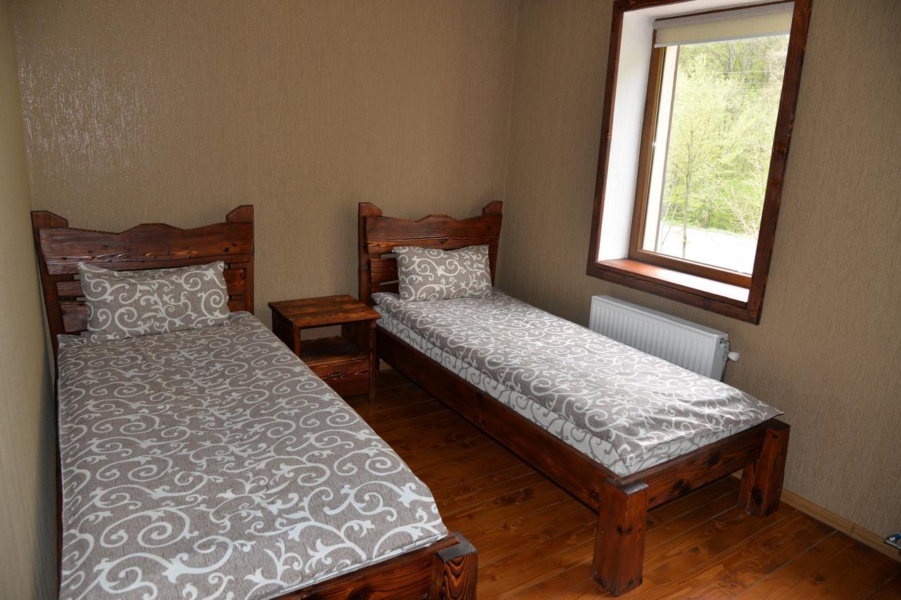 Syni Potoky Motel Svalyava Esterno foto